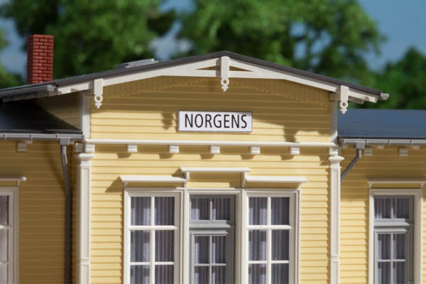 015-11449 - 1:87 Bahnhof Norgens